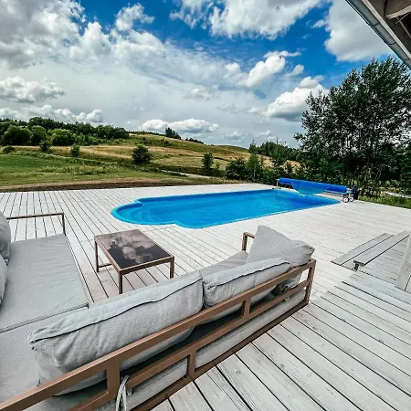 Sielski Dom Z Basenem W Rydzewie Feriehus *